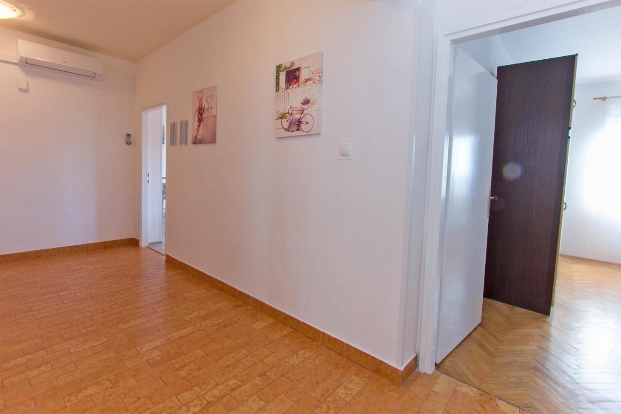 Nella Apartamento Zadar Exterior foto